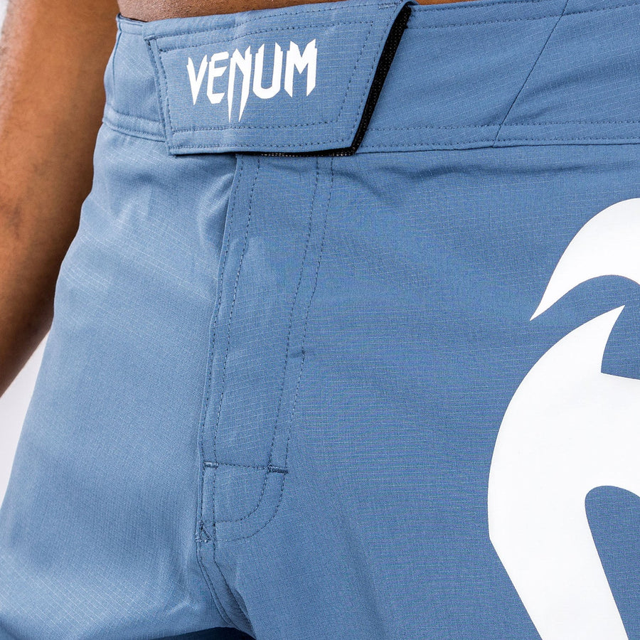 Venum Light 5.0 Fightshort - Blue/White — product view 5