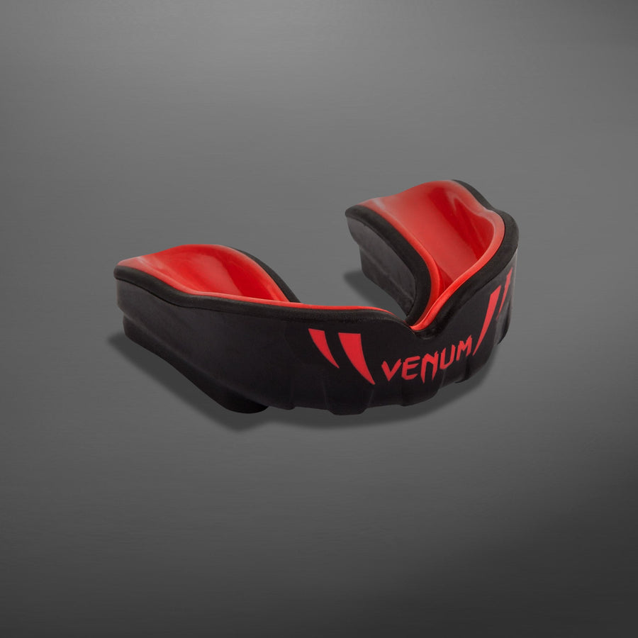 Venum Challenger Kids Mouthguard - Black/Red — product view 3