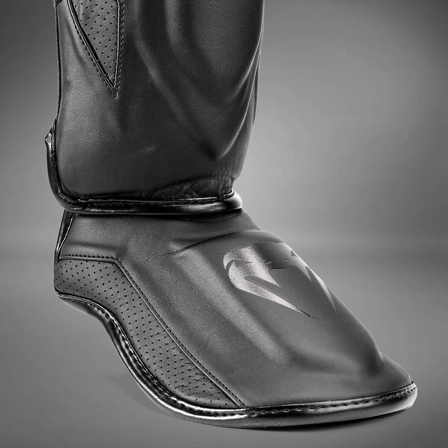 Shin Guards Elite Evo Venum - Black/Black