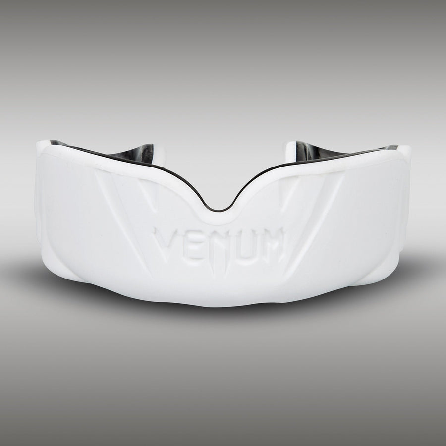 Venum Challenger Mouthguard — product view 2