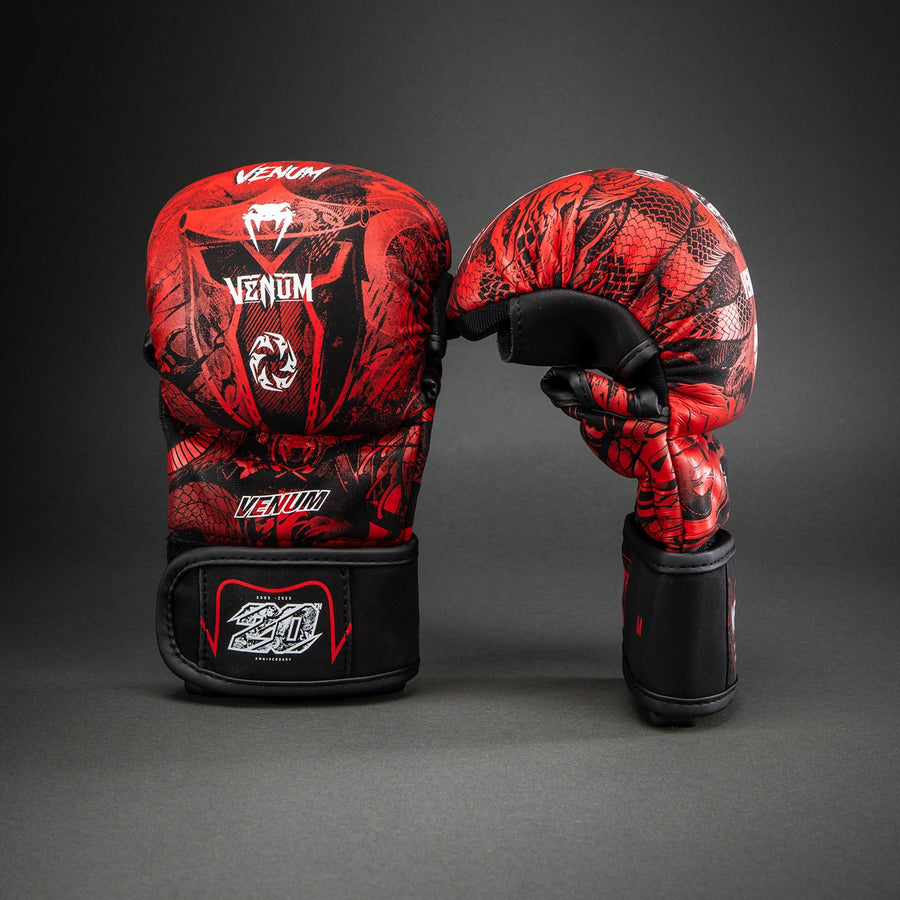 Venum 20th Anniversary Sparring Gloves - Black/Red — product view 2