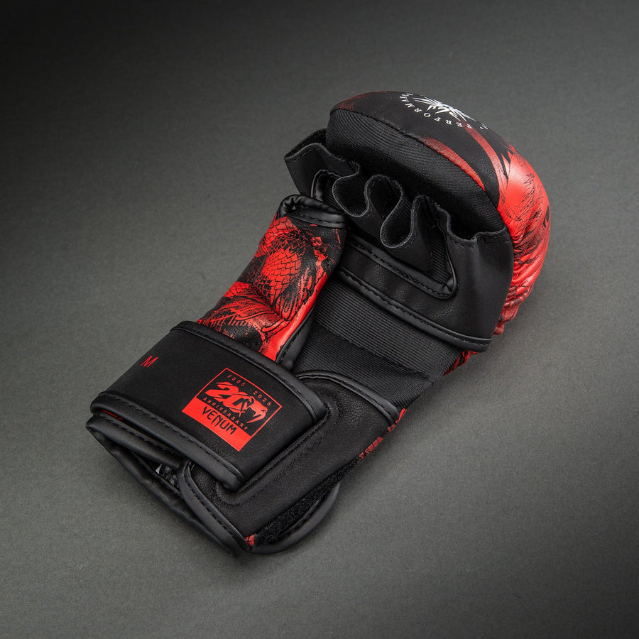 Venum 20th Anniversary Sparring Gloves - Black/Red — product view 4