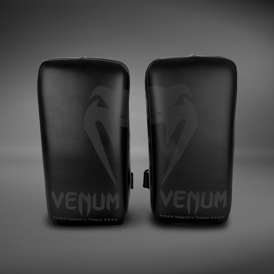 Venum Giant Kick Pads - Black/Black (Pair)