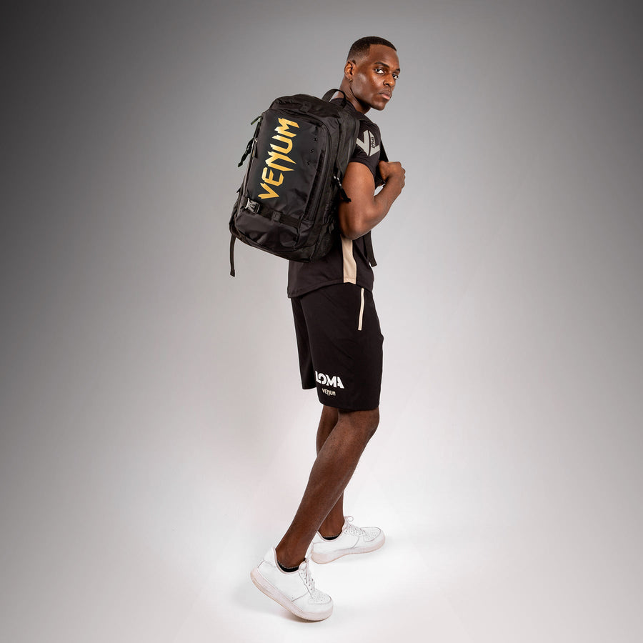 Venum Challenger Pro Evo BackPack (20-25L) - Black/Gold — product view 2