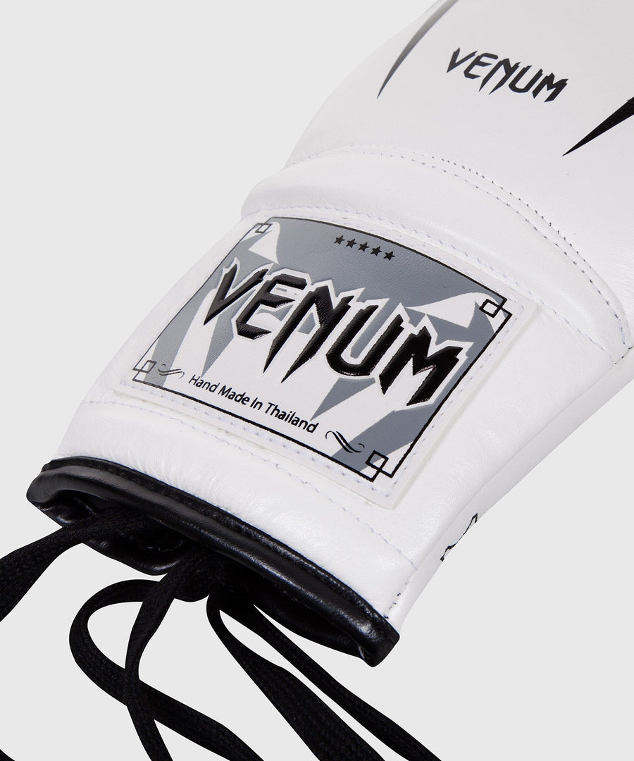 Venum Giant 3.0 Boxing Gloves - Nappa Leather - With Laces - White