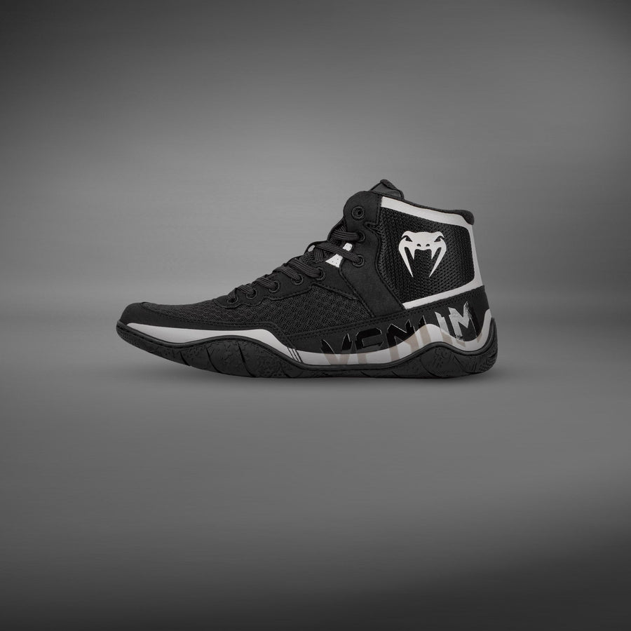 Venum Elite Wrestling Shoes - Black/Sand