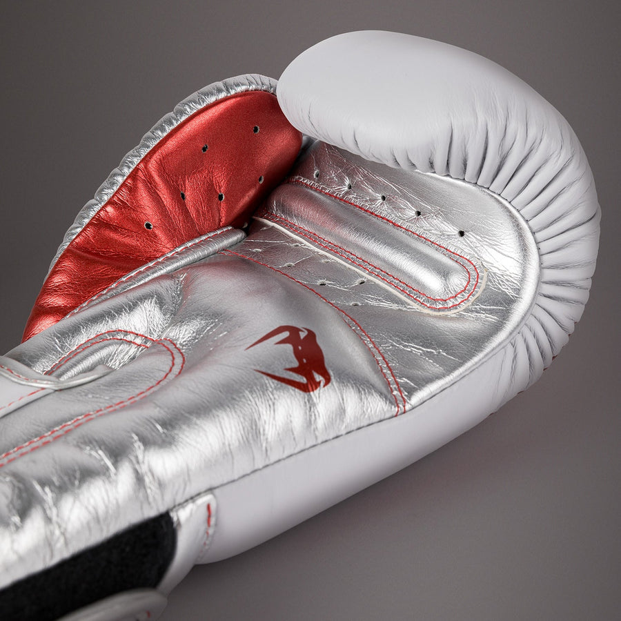 Venum Giant 3.0 Boxing gloves - Special Edition - Red/Silver — product view 4