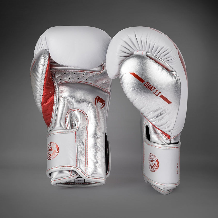Venum Giant 3.0 Boxing gloves - Special Edition - Red/Silver — product view 2