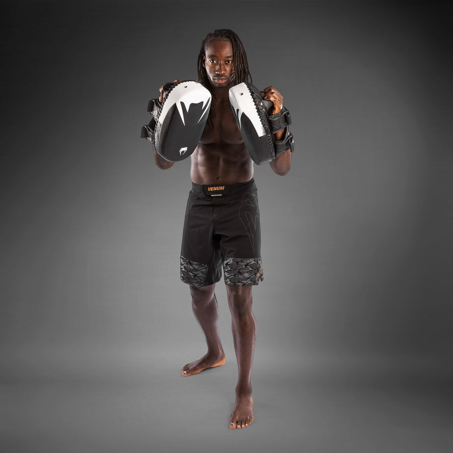 Venum Kick Boxing 2.0 Micro Fiber Paos - Black/White — product view 4