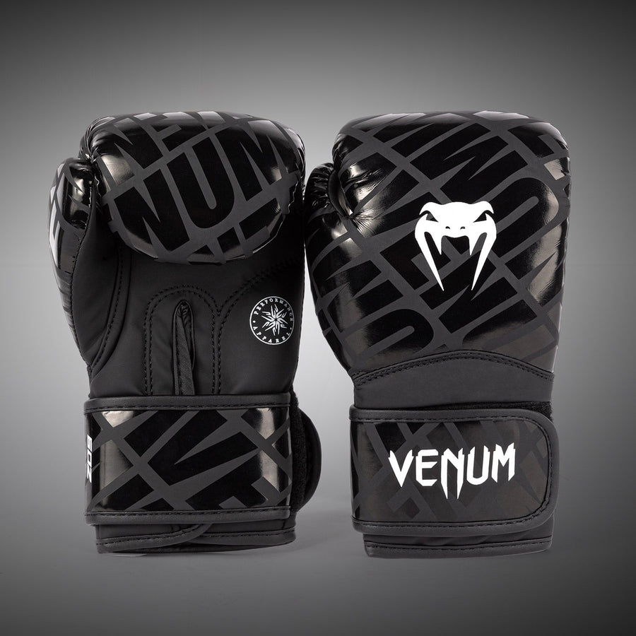 Venum Contender 1.5 XT Kids Boxing Gloves - Black — product view 2