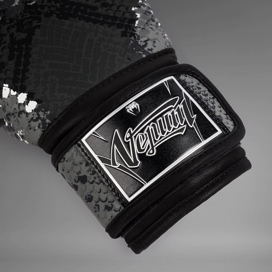 Venum Amazonia Boxing Gloves - Dark grey — product view 6