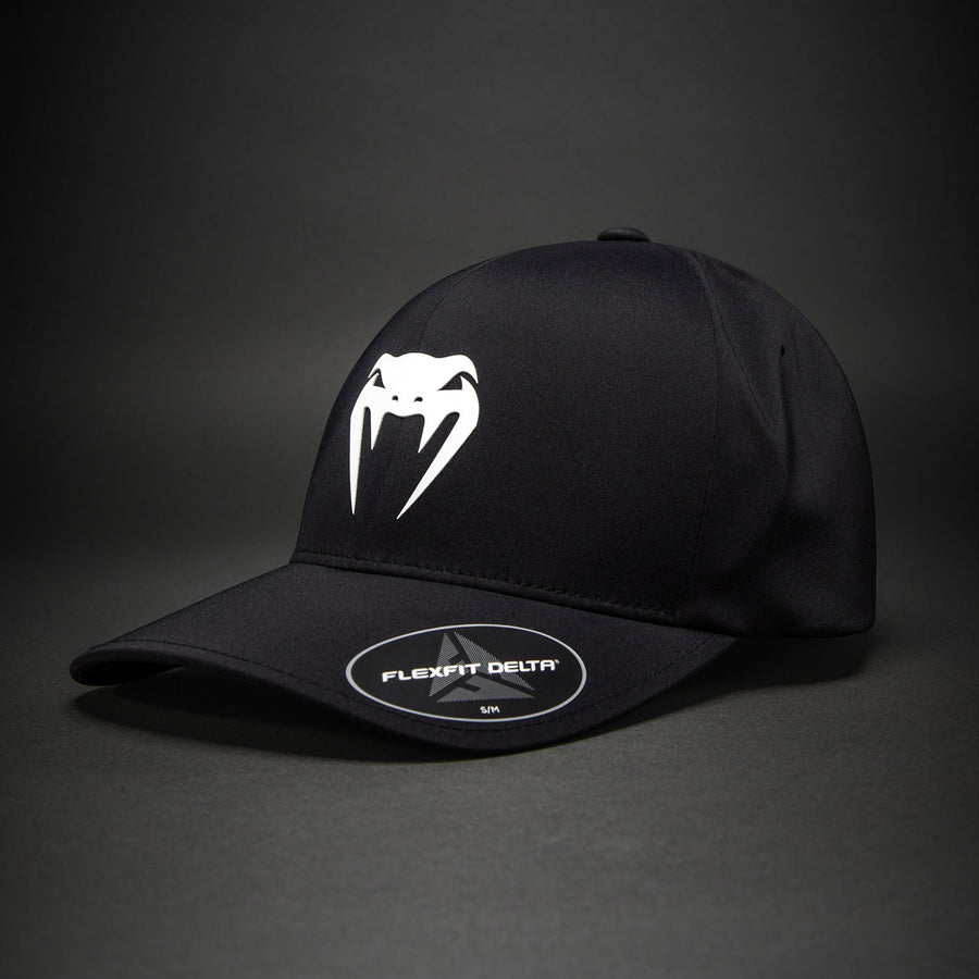 Venum Flexfit Delta Hat black – official three-quarter view