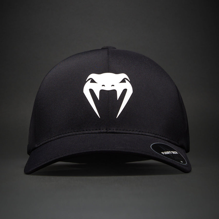 Venum Flexfit Delta Hat black – official front view