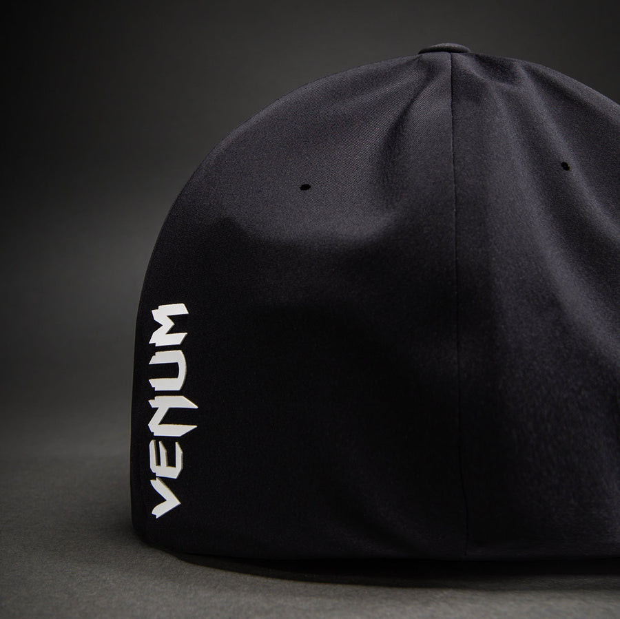 Venum Flexfit Delta Hat black – rear wordmark detail